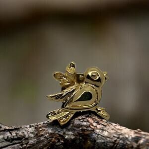 JJI Gold-Tone Bird Pin Brooch - Vintage Small Songbird Design